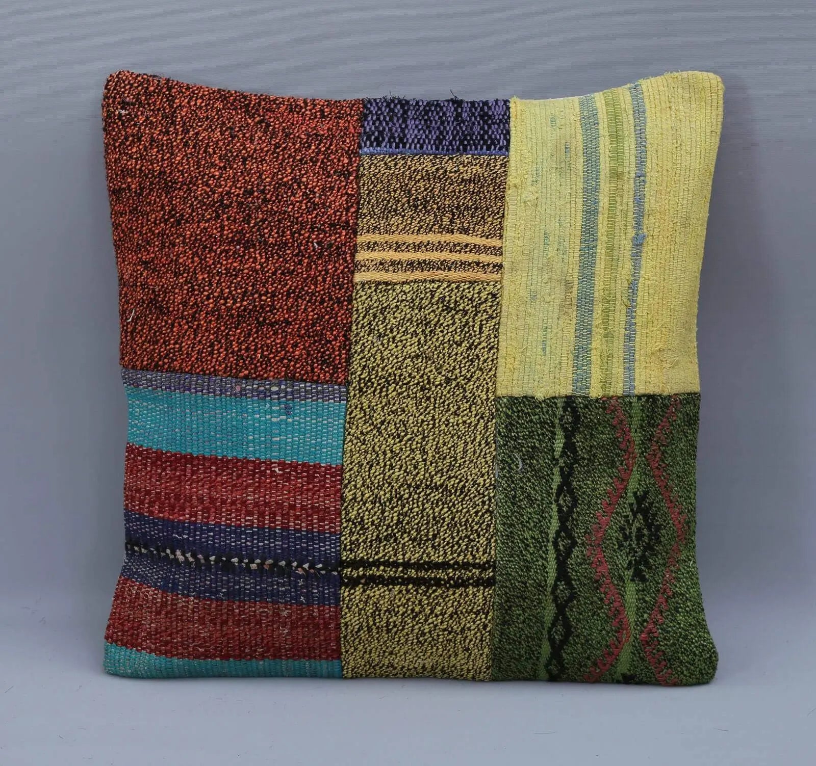 RC 27210 1 MULTICOLOR PILLOWS